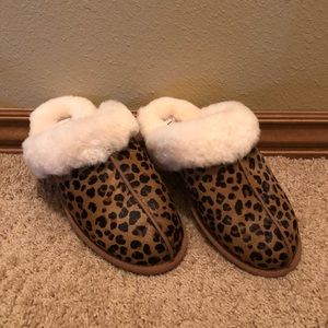 NEW Ugg Slippers